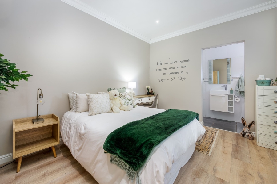 3 Bedroom Property for Sale in Vygeboom Western Cape